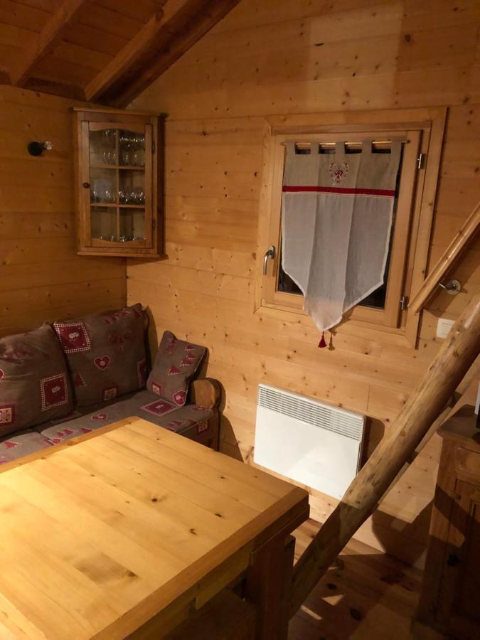 La Cabane A L'Oree Des Bornes Évires Buitenkant foto