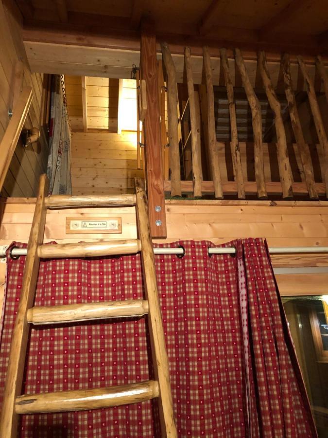 La Cabane A L'Oree Des Bornes Évires Buitenkant foto
